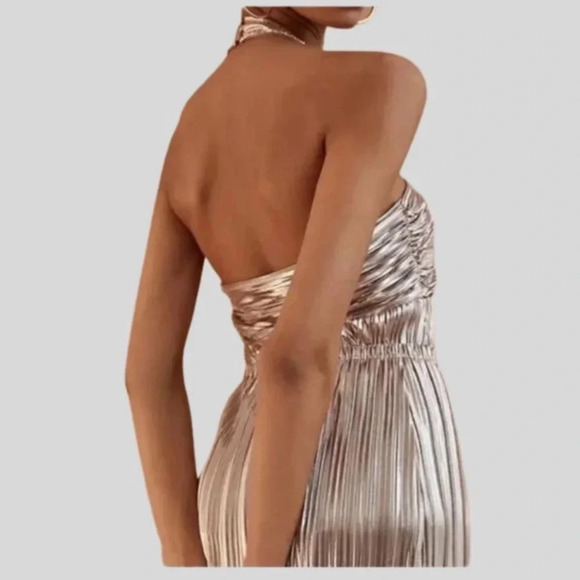 Anthropologie Monte Shimmer Metallic
Halter Blouse Size: S Anthropologie - Picture 3 of 9